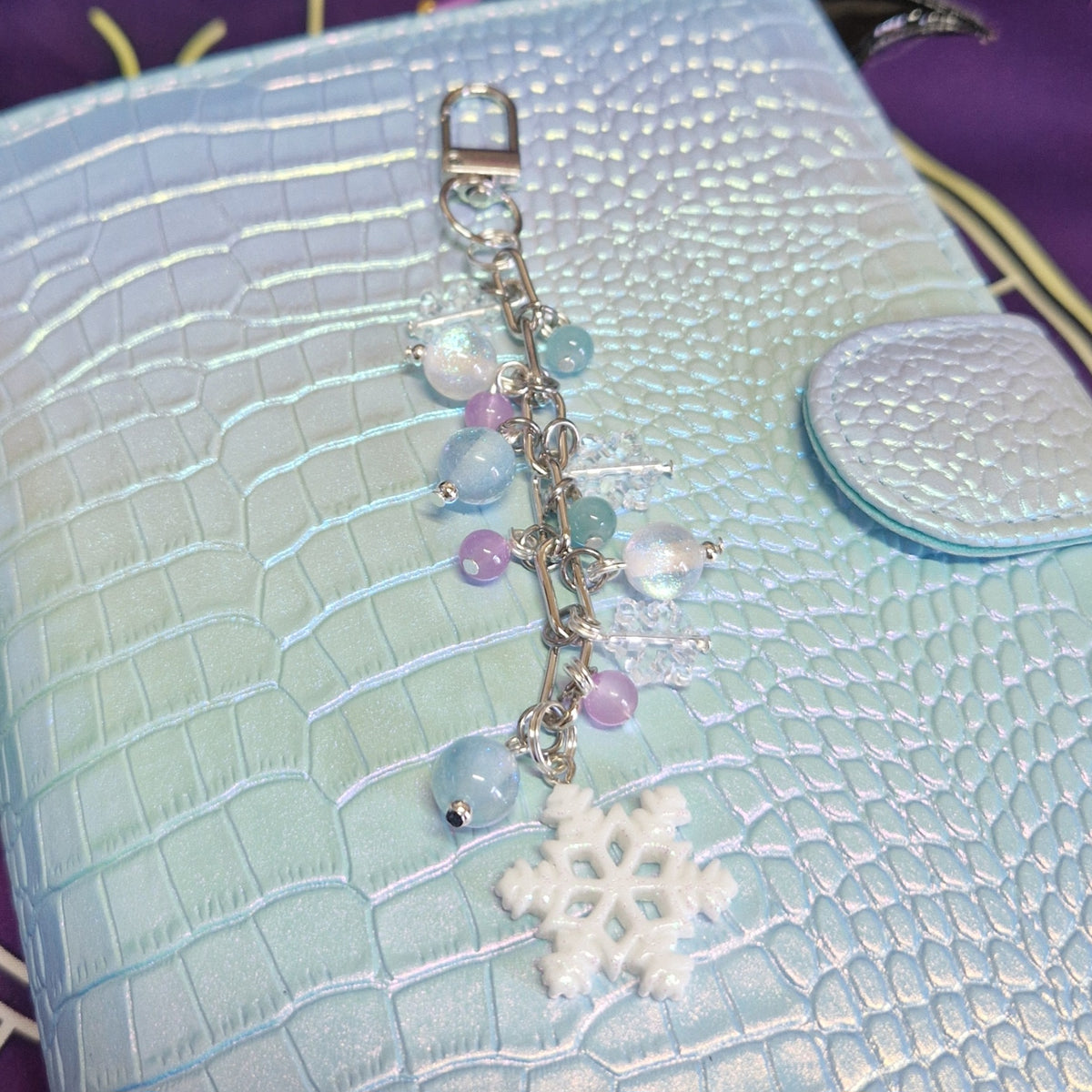 Winter binder charm
