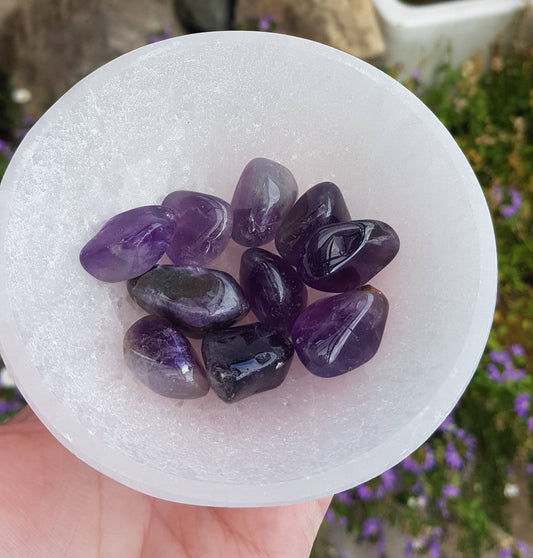 Amethyst tumble stone